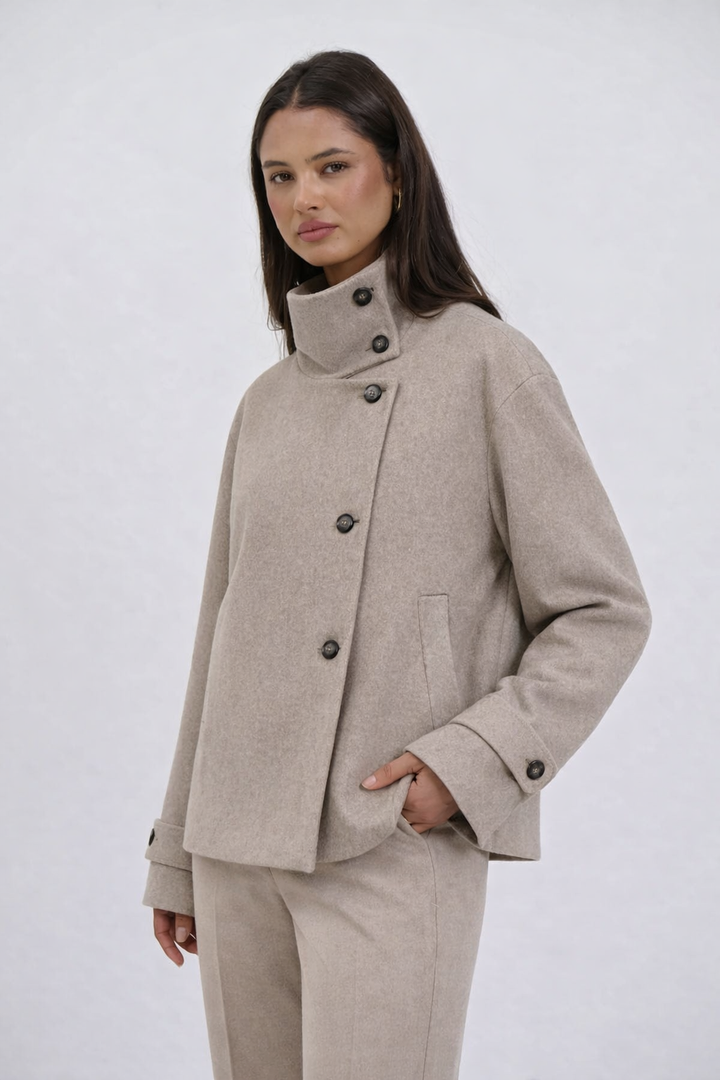 Kate | Cappotto in Lana Testurizzata con Collo Alto