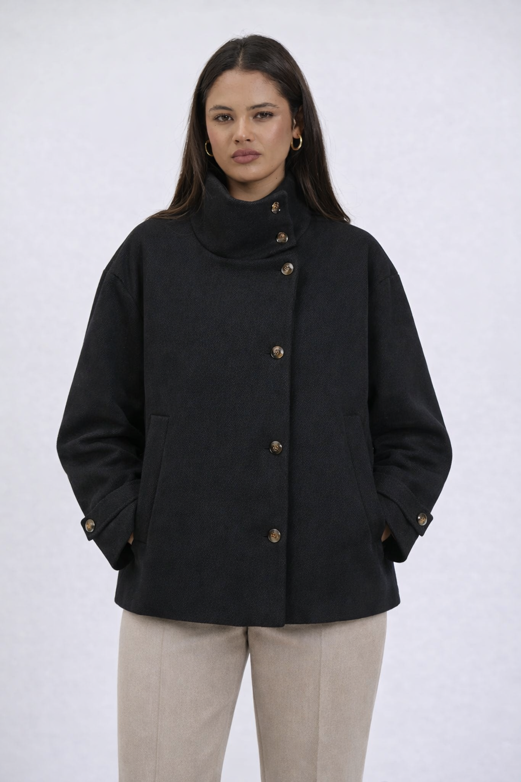 Kate | Cappotto in Lana Testurizzata con Collo Alto