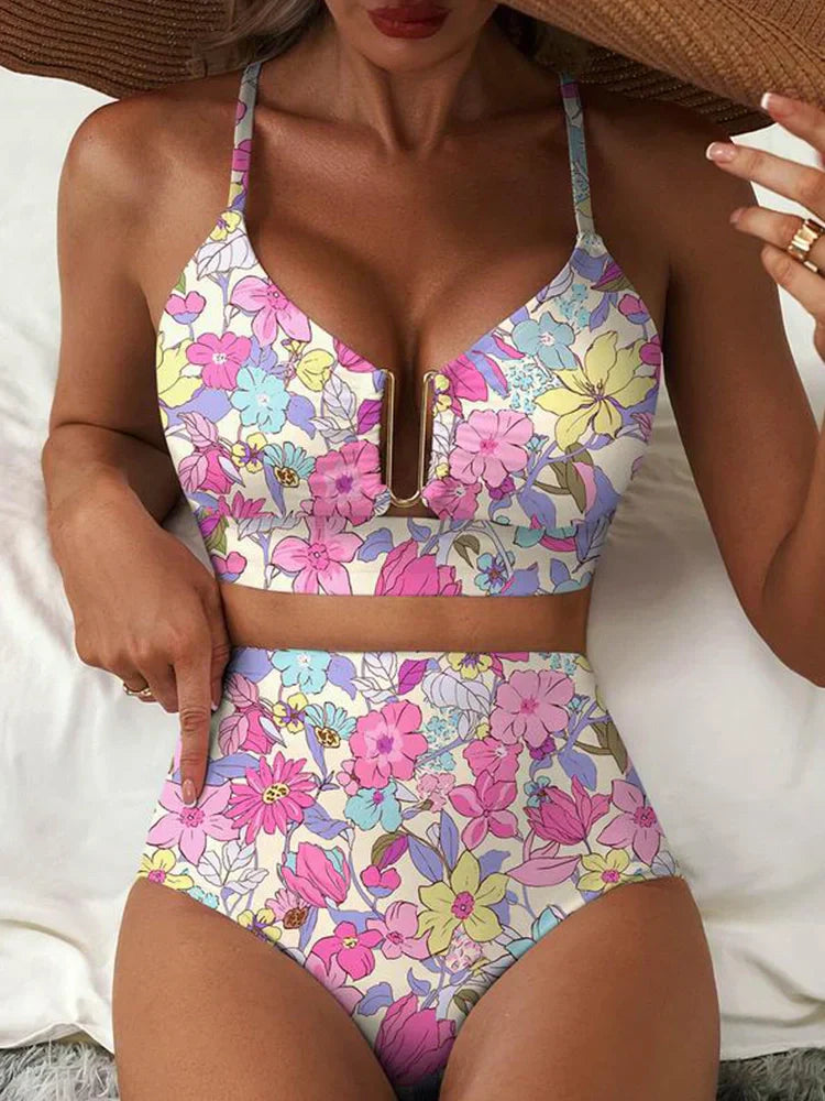 SET DI BIKINI A 2 PEZZI CON TAGLIO A U