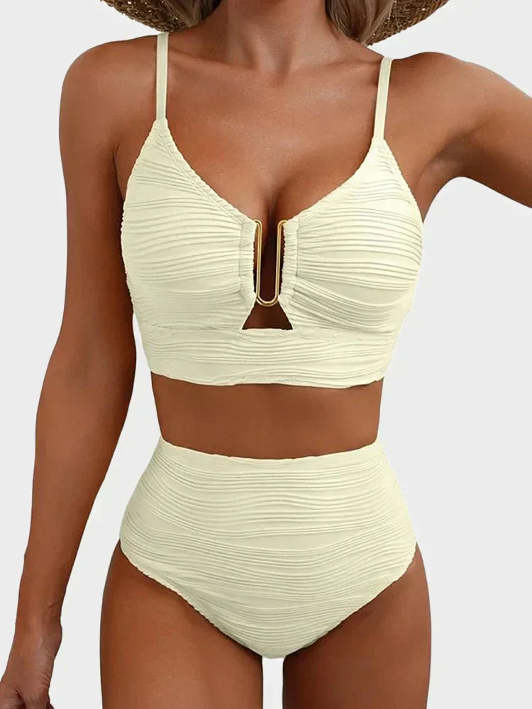 SET DI BIKINI A 2 PEZZI CON TAGLIO A U