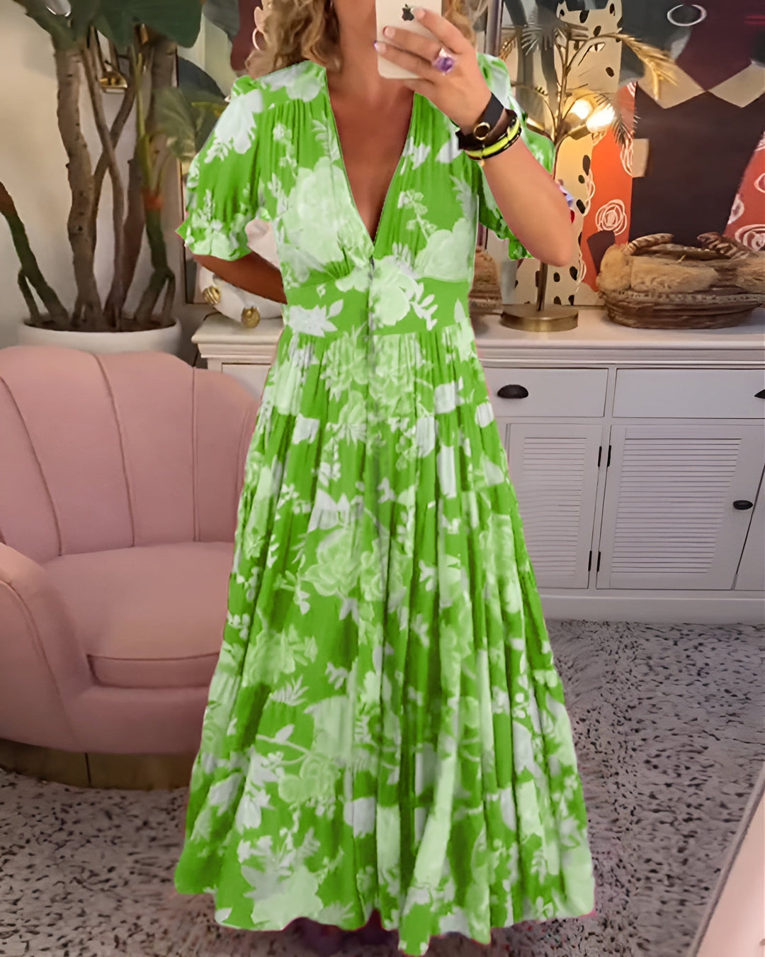 CARINE | ABITO CON TASCHE E SCOLLATURA A V IN STAMPA FLOREALE