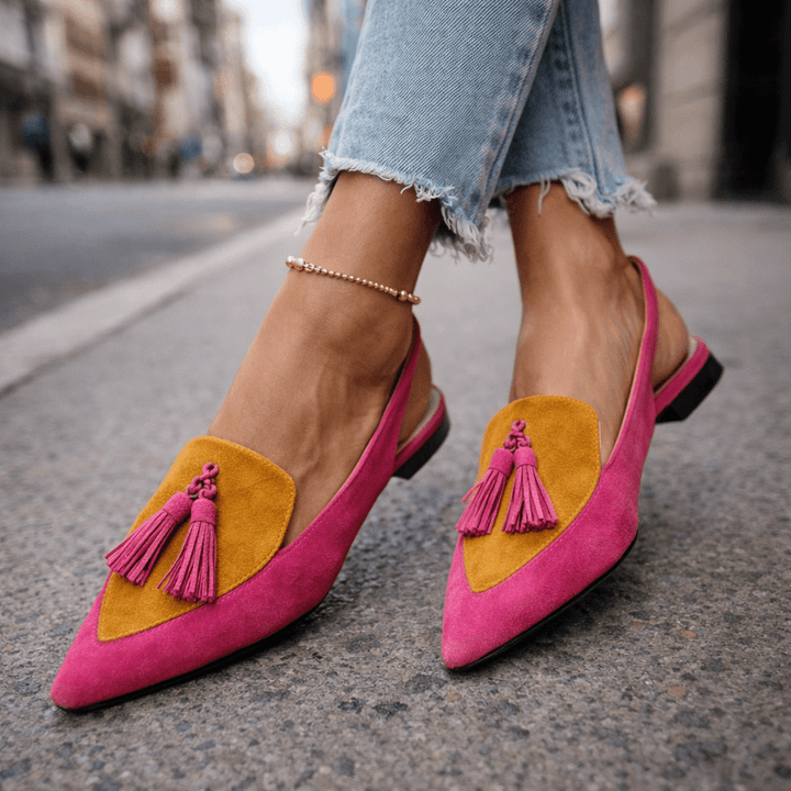 Velia | Mule Piatte Bicolori in Suedè con Nappine