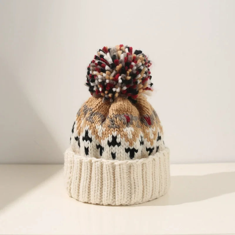 TAMARA™– Berretto Pom a Fiocco di Neve Accogliente