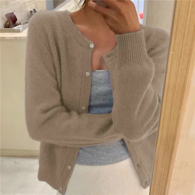 Carmela | Cardigan in Maglia con Collo Rotondo e Bottoni