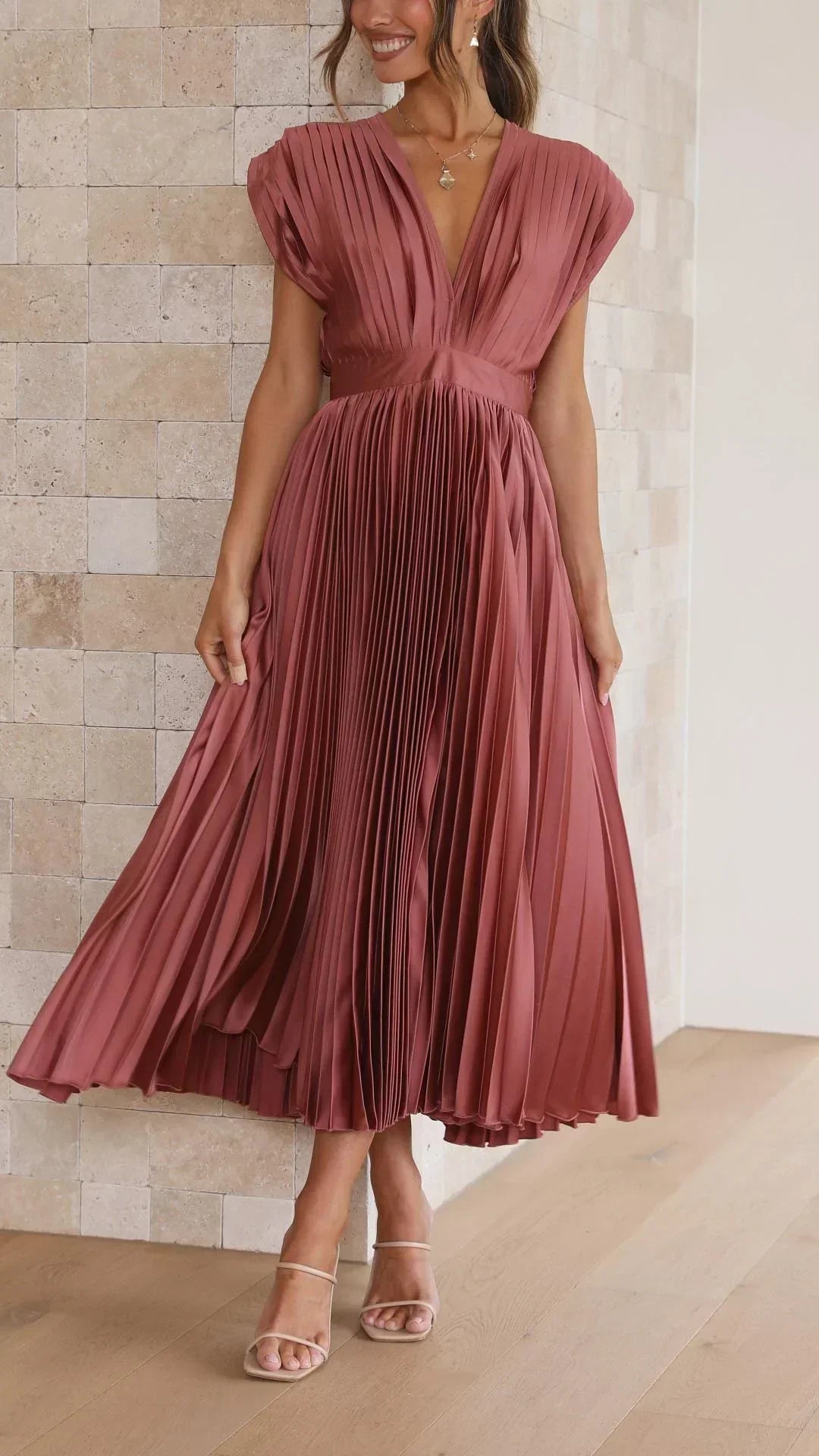 Isla | Abito plissé elegante