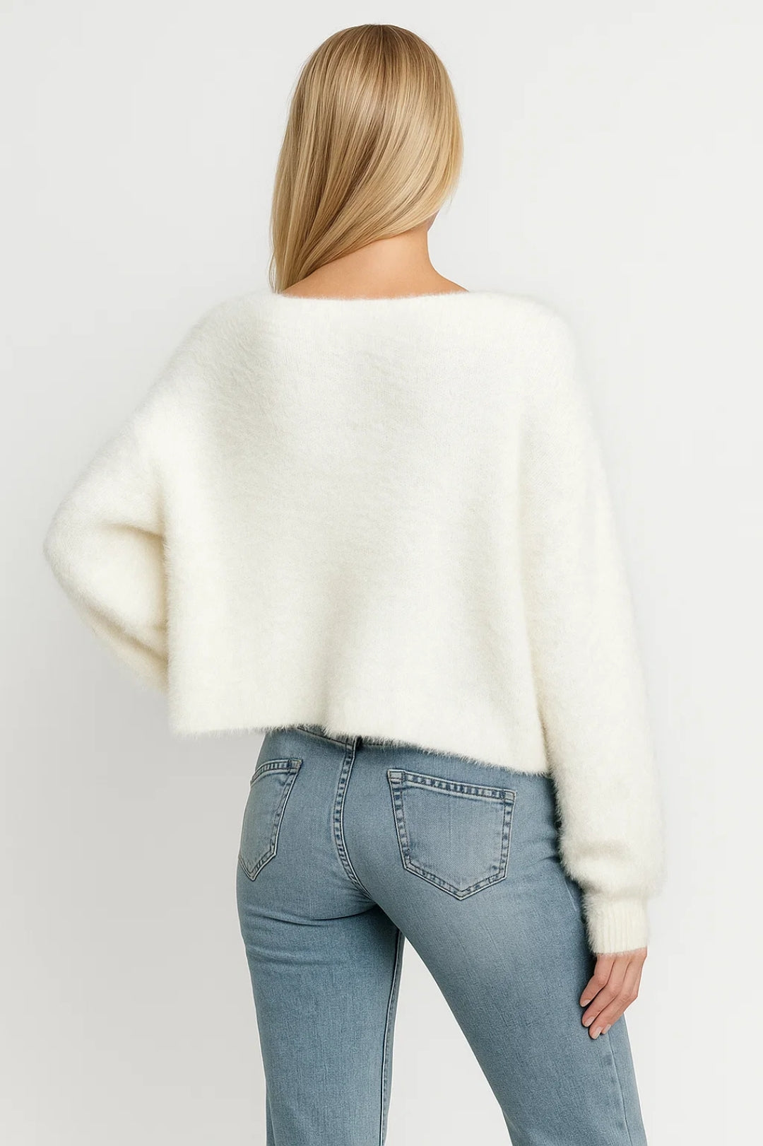 SASKIA | CARDIGAN MORBIDO CON APERTURA FRONTALE E DETTAGLI IN PERLE