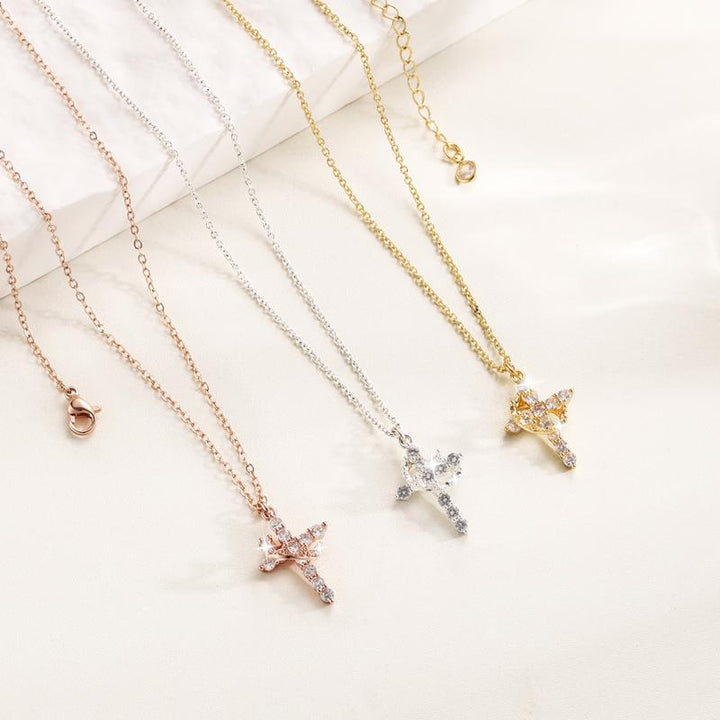 CLARISSE™ – Collana Classica Croce & Corona