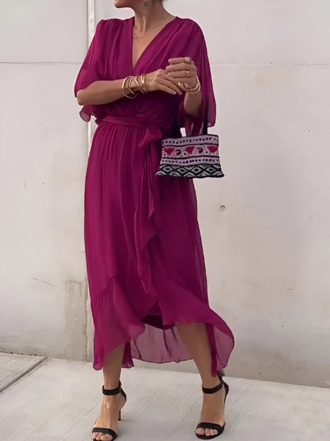 MONICA | ABITO IN CHIFFON CON SCOLLO A V