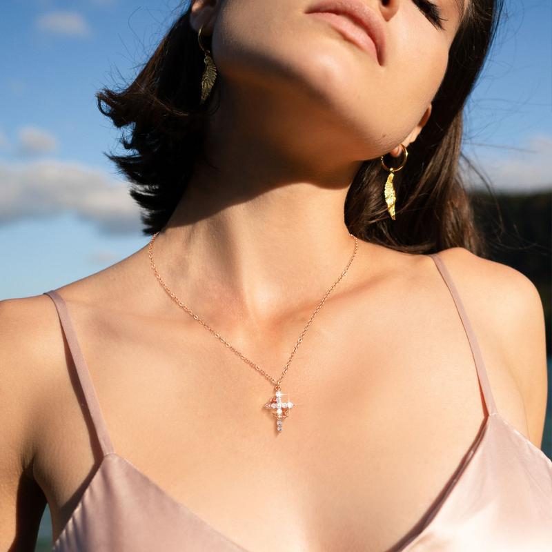 CLARISSE™ – Collana Classica Croce & Corona