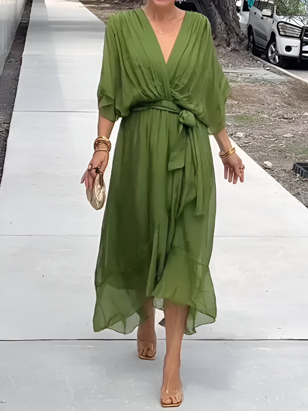 MONICA | ABITO IN CHIFFON CON SCOLLO A V